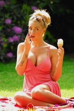 Holly Henderson 02